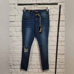 Vella mid rise skinny dark wash jeans Size 3 (Juniors) NEW